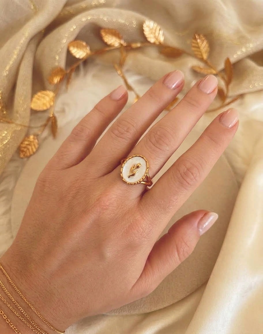 Tulip Shell Open Ring