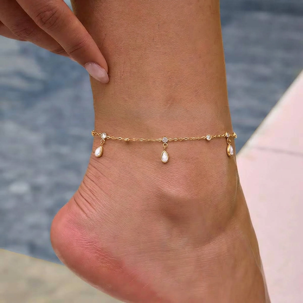 Lumiere Pear Dangle Anklet