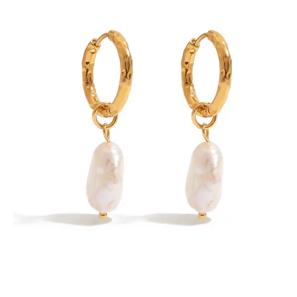 Luna Pearl Earrings