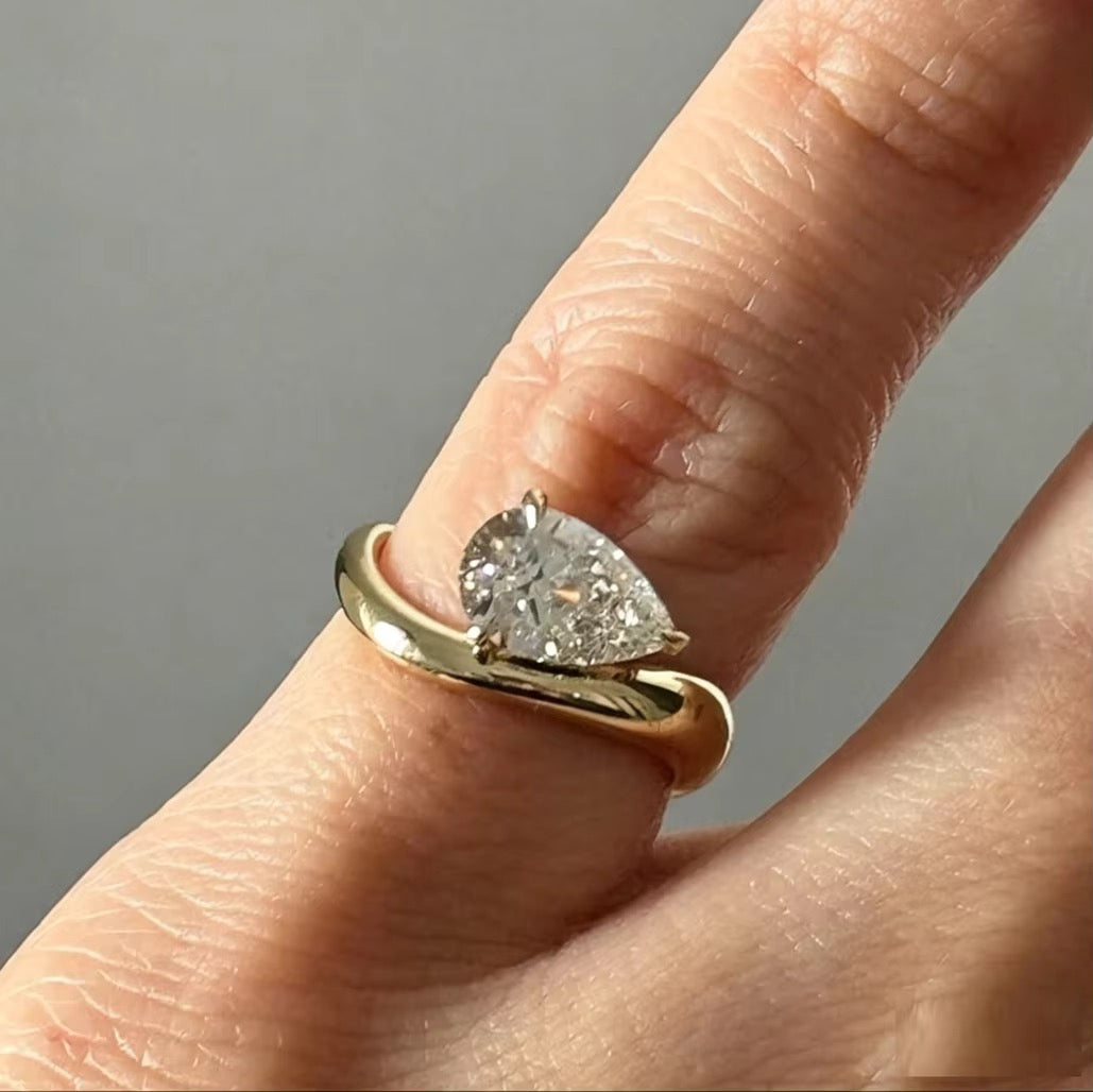 Princess Tear Pinky Ring
