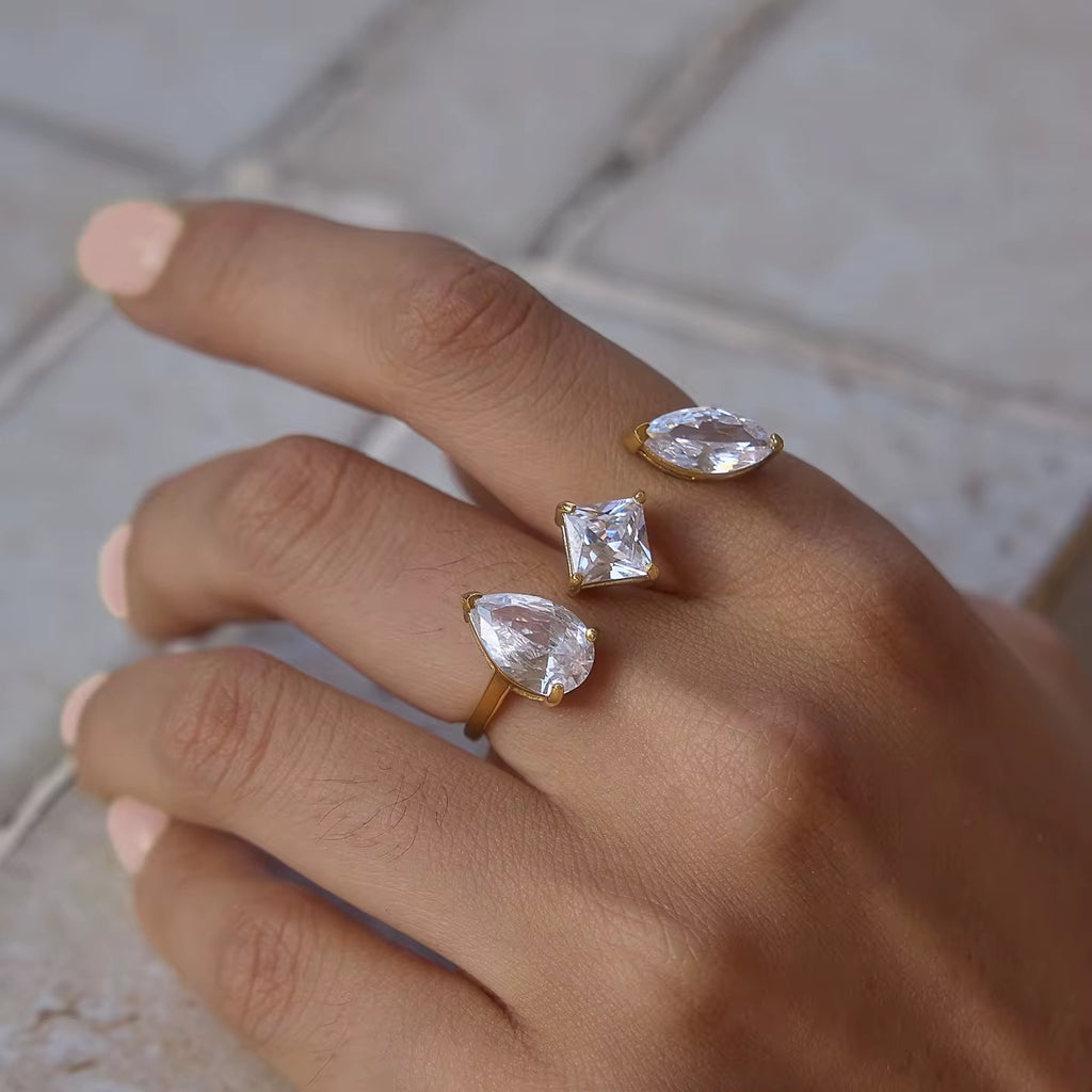 Glowmore Two-Finger Ring