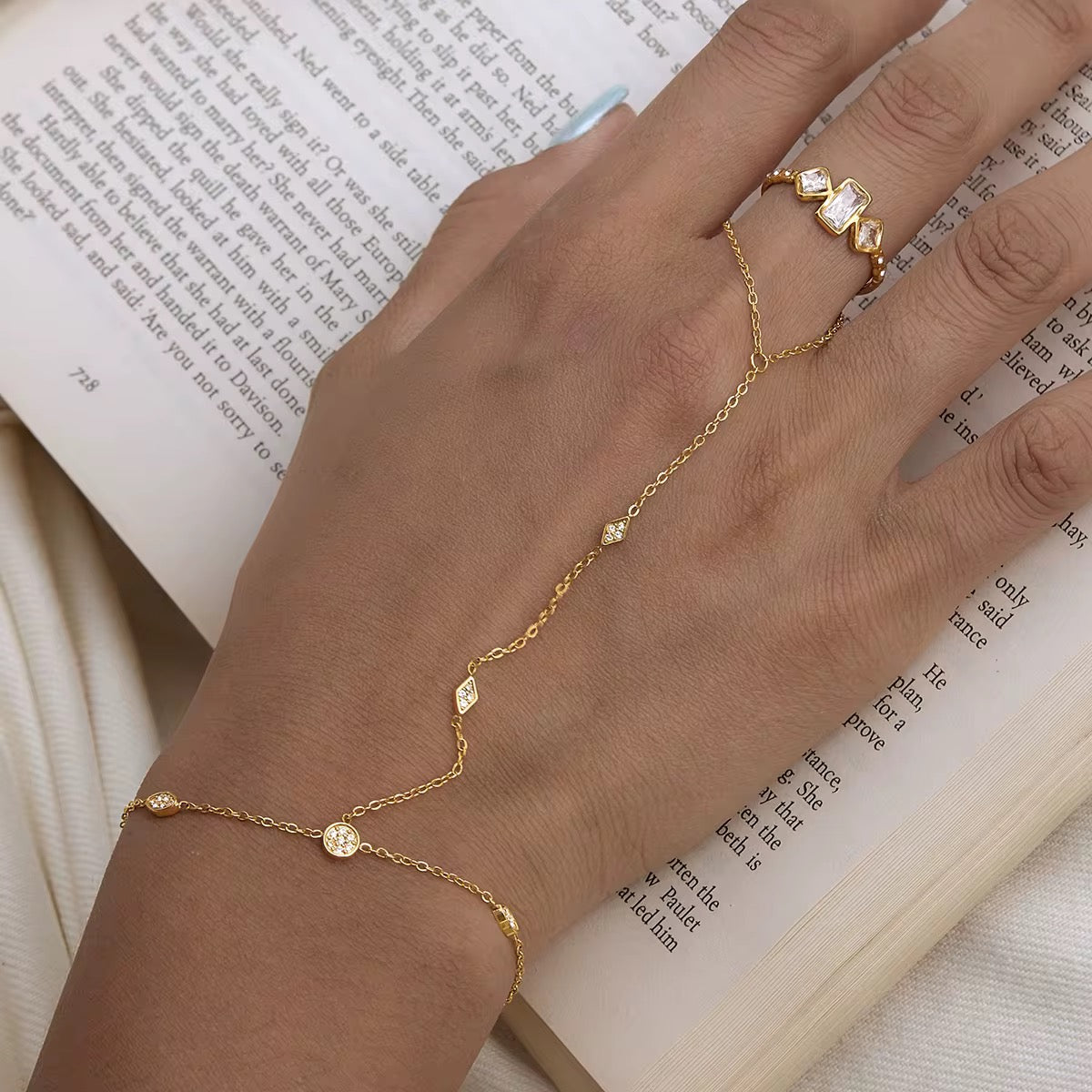 Pave Hand Chain