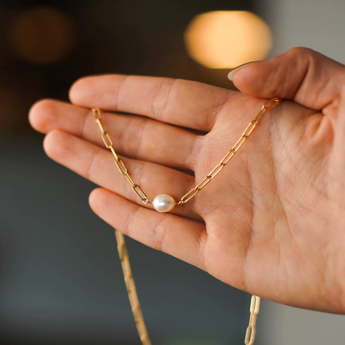 Solitaire Pearl Necklace