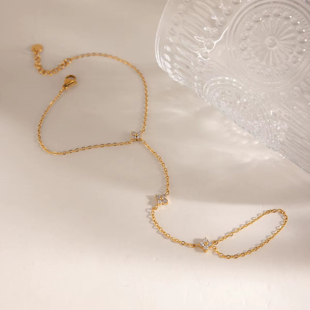 Clover Handchain