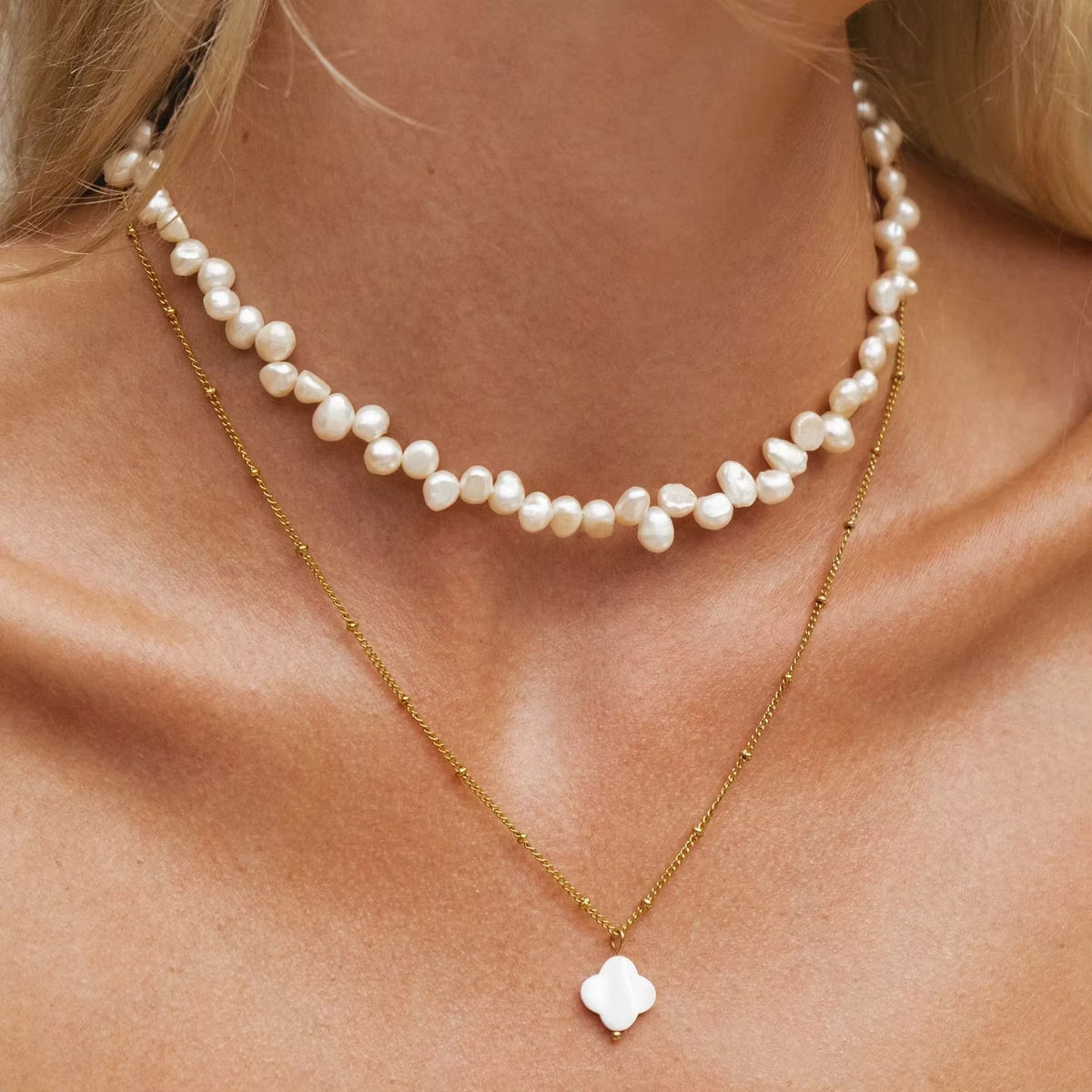 Row Broque Pearl Necklace