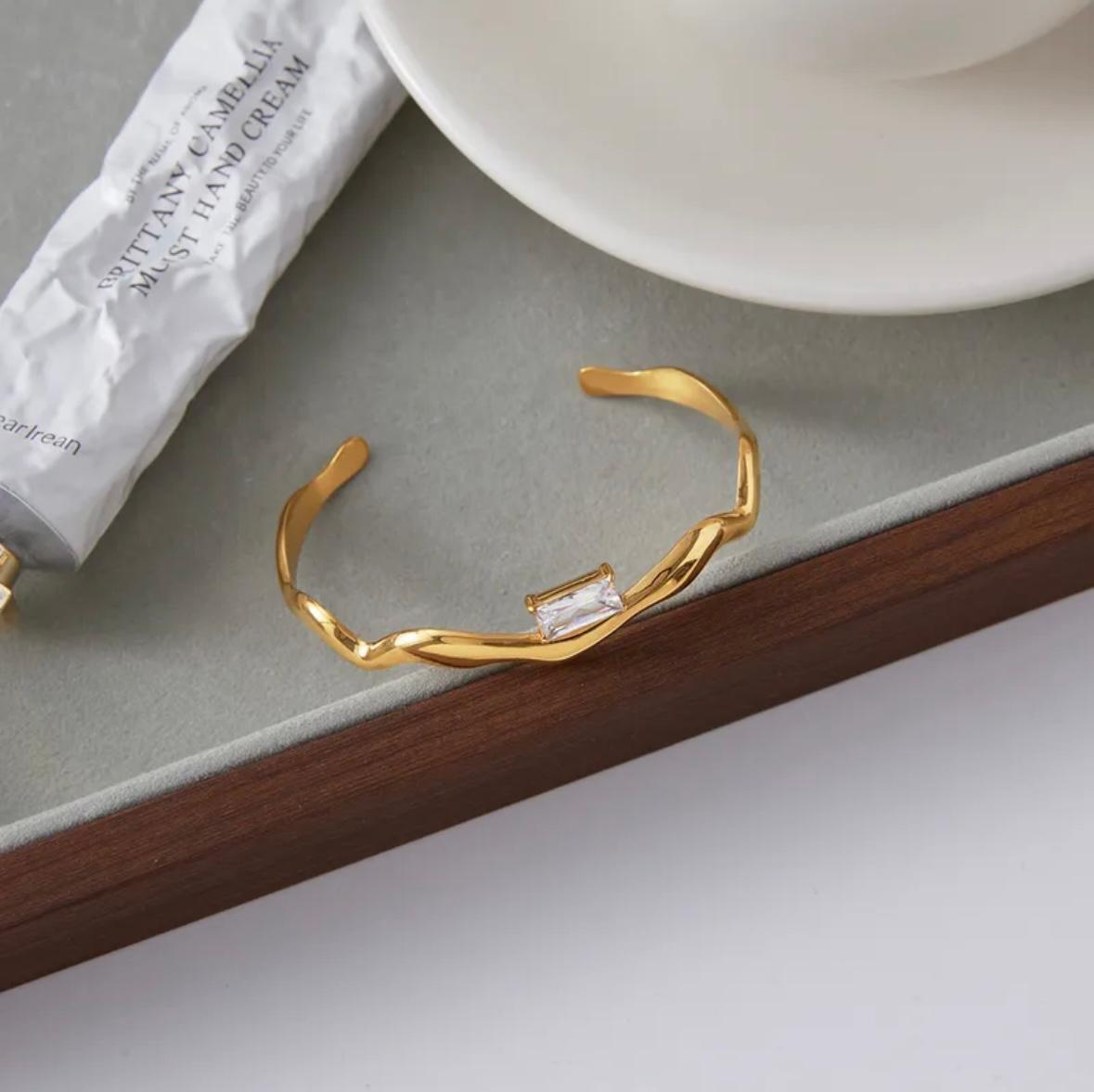 Reve Bangle
